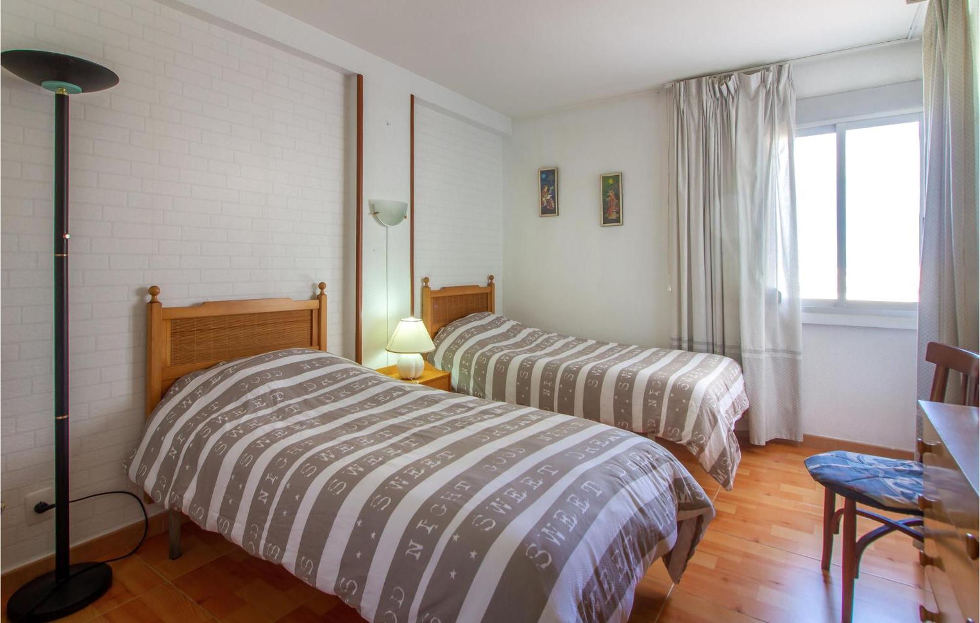 Stunning Apartment In Gandia With Kitchen Dış mekan fotoğraf